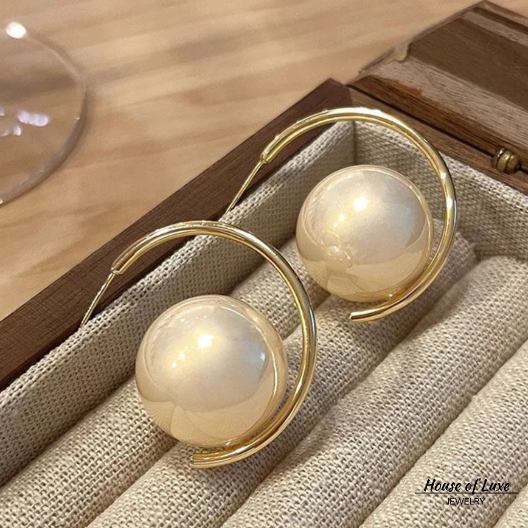 VINTAGE PEARL RETRO EARRINGS