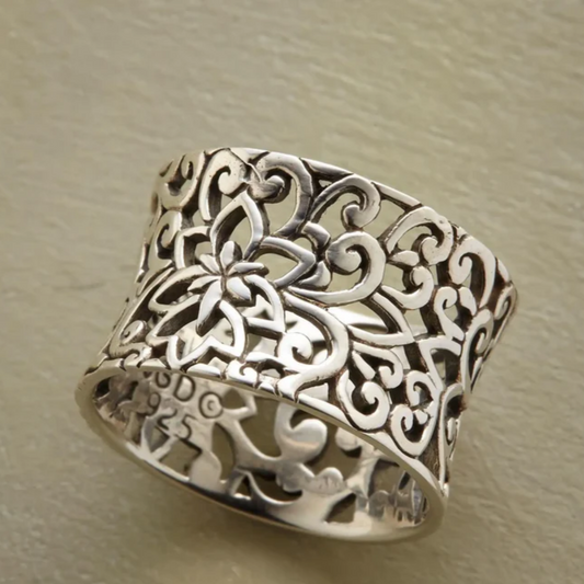 BONNIE SILVER HOLLOW RING